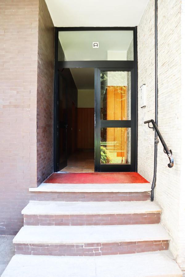 Flat Milano Niguarda 4Pax-Wifi Lägenhet Exteriör bild